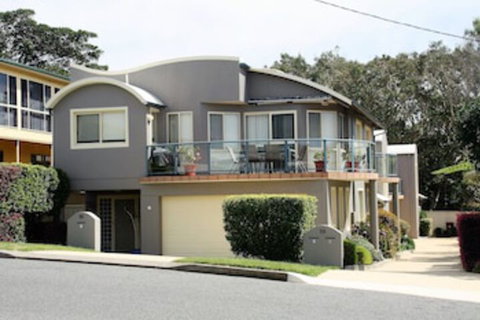 Seafaring At Fingal Bay - Accommodation Coffs Harbour 0
