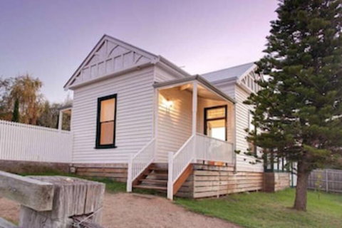 Kananook Heritage House - Accommodation Coffs Harbour 0
