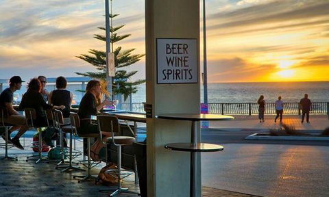 NINE 50 Restaurant & Bar - Accommodation Coffs Harbour 1