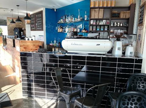 Aura Cafe Restaurant Bar - Accommodation Coffs Harbour 0