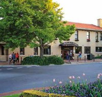 McCartin's Hotel Bistro - Accommodation Coffs Harbour