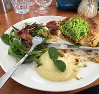 Lake Edge Cafe - Accommodation Coffs Harbour