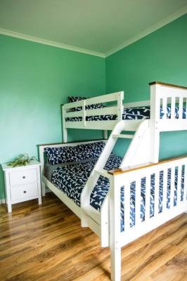 The 12 Apostles Inn / Princetown Tavern - Accommodation Coffs Harbour 2