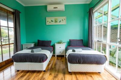 The 12 Apostles Inn / Princetown Tavern - Accommodation Coffs Harbour 4