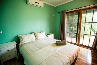 The 12 Apostles Inn / Princetown Tavern - Accommodation Coffs Harbour 10