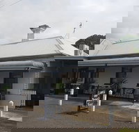 Woolsthorpe National Hotel - Accommodation Coffs Harbour