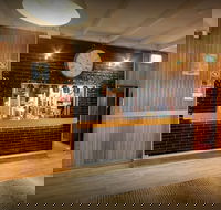 Lake Macquarie Hotel - Accommodation Coffs Harbour