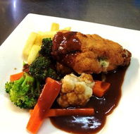Globe Hotel Restaurant - Accommodation Coffs Harbour