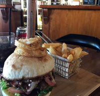 Vandenburg Hotel Restaurant - Accommodation Coffs Harbour