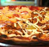 Heat Woodfired Pizza Bar - Accommodation Coffs Harbour