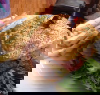 The Red Parrot Cafe - Accommodation Coffs Harbour