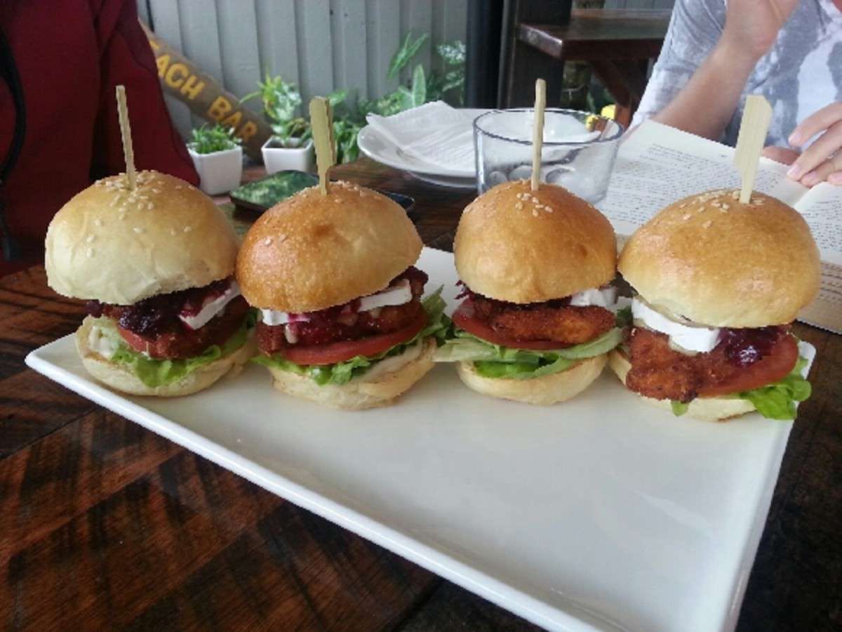 Midgeree Bar QLD Accommodation Coffs Harbour