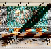 Bouquiniste - Accommodation Coffs Harbour