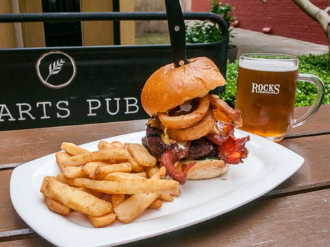 Harts Pub - Accommodation Coffs Harbour 1