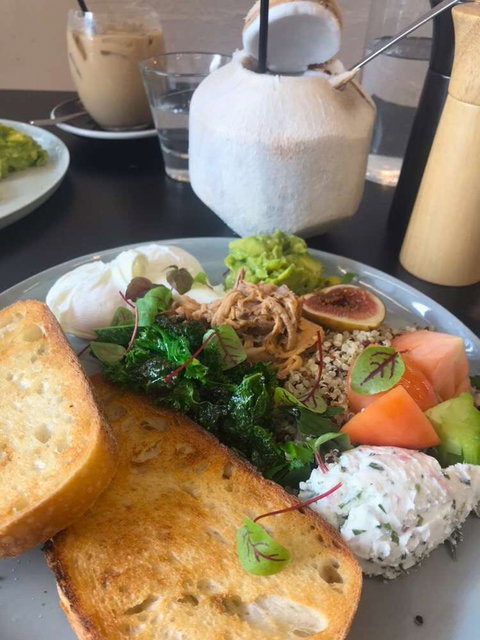 Warren & Holt - Accommodation Coffs Harbour 0
