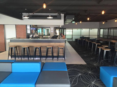 Grove Bar - Accommodation Coffs Harbour 0