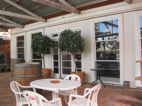 Star Hotel Ruthergen - Accommodation Coffs Harbour 1