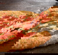 Pizza Hut - Cleveland - Accommodation Coffs Harbour