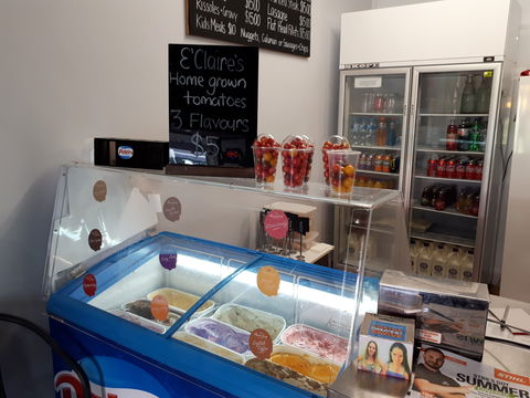 E'Claire's Coffee Shop - Accommodation Coffs Harbour 2