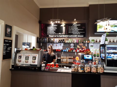 Helen's Coffee Lounge - Accommodation Coffs Harbour 1