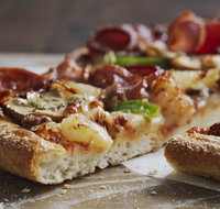 Domino's - Bentley
