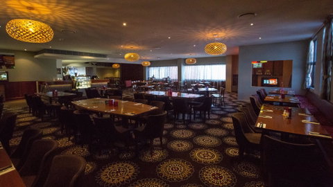 Gladstone Reef Hotel - Accommodation Coffs Harbour 0