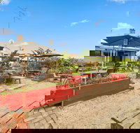 Archies Couch - Accommodation Coffs Harbour