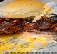 Sneaky Burger - Accommodation Coffs Harbour