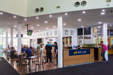 AIS Cafe - Accommodation Coffs Harbour 2