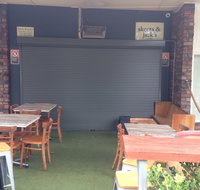 Skeeta's Local - Accommodation Coffs Harbour