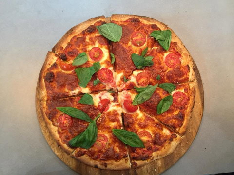 Deluxe Gourmet Pizza - Accommodation Coffs Harbour 0