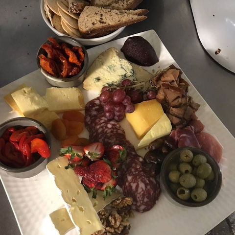 Aarons & Co Cafe - Accommodation Coffs Harbour 0