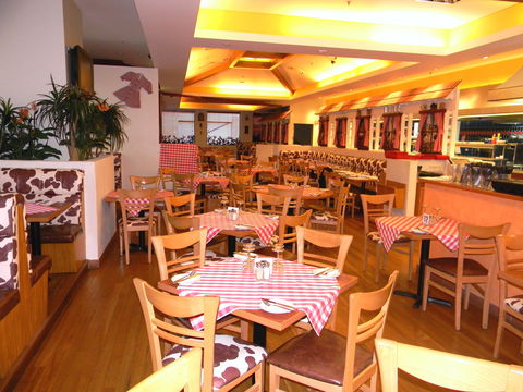 Austrian Schnitzelhaus Erina - Accommodation Coffs Harbour 2