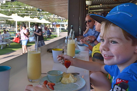 Snapper Rocks Bar & Kitchen - Accommodation Coffs Harbour 2