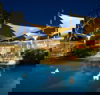Pira Pool Bar - Accommodation Coffs Harbour