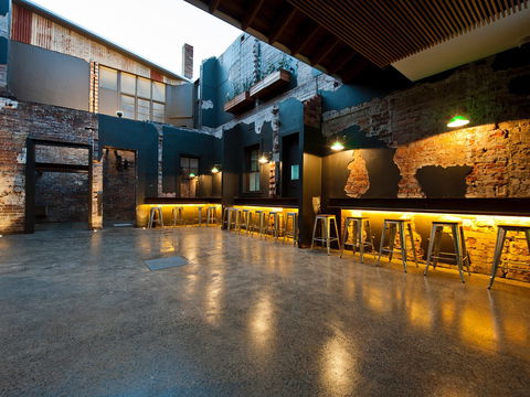 Royal Hotel Queanbeyan - Accommodation Coffs Harbour 1