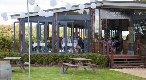 Knee Deep In Margaret River Restaurant - Accommodation Coffs Harbour 11