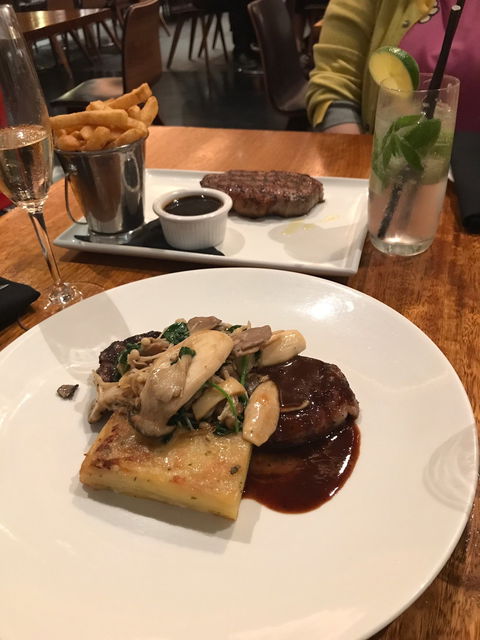 Adelphi Grill - Accommodation Coffs Harbour 6