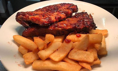 Oliva Mediterranean Restaurant - Accommodation Coffs Harbour 0
