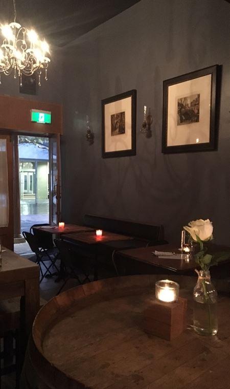 Bazz's Whine Bar - Accommodation Coffs Harbour 4