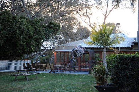 Artesian Spa Motel - Accommodation Coffs Harbour 0