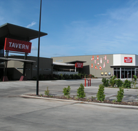 Mayfair Ridge Tavern - Accommodation Coffs Harbour