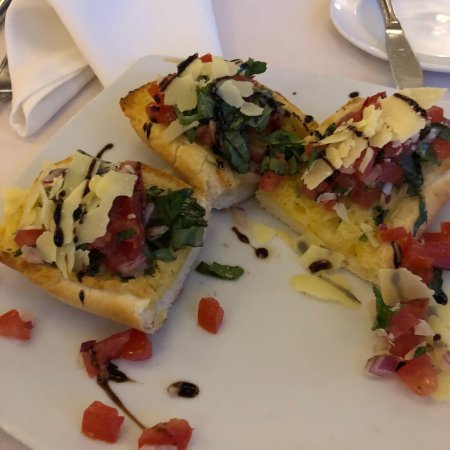 Charades Restaurant - Accommodation Coffs Harbour 0