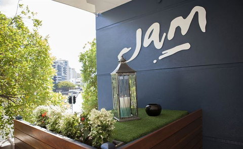 JAM - Accommodation Coffs Harbour 24