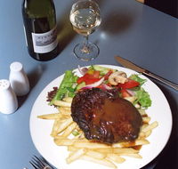 Bridge Hotel Bistro - Accommodation Coffs Harbour