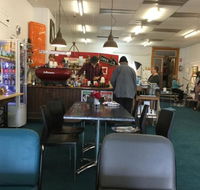 The Crowded Lounge - Accommodation Coffs Harbour