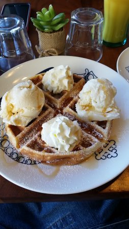 Cockburn ACT Accommodation Coffs Harbour