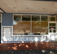 The Old Trout - Accommodation Coffs Harbour