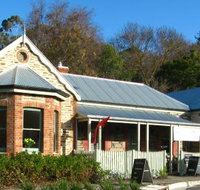 Emprades Petit Cafe - Accommodation Coffs Harbour