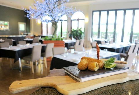 Sylvia's Restaurant & Wine Bar - Accommodation Coffs Harbour 6